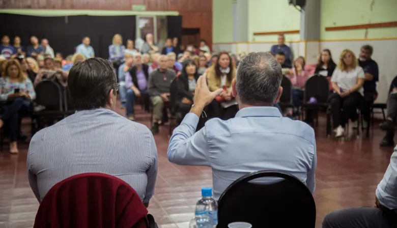 Reunión Abierta con Vecinos